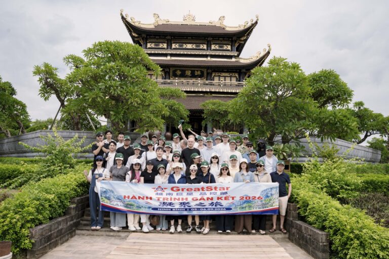 Đoàn Greatstar Việt Nam cùng Tam Sinh tham quan Chùa Vàng, Ninh Bình