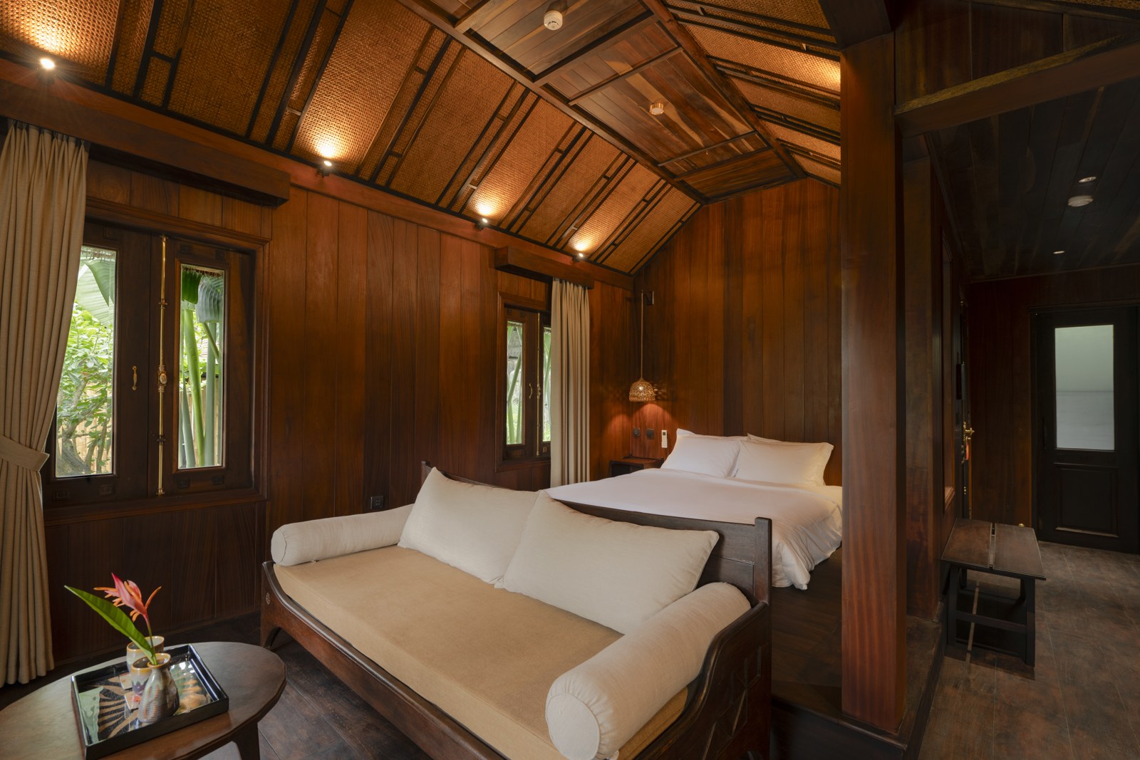Không gian phòng ngủ An Premium Bungalow tại An Hideaway Resort